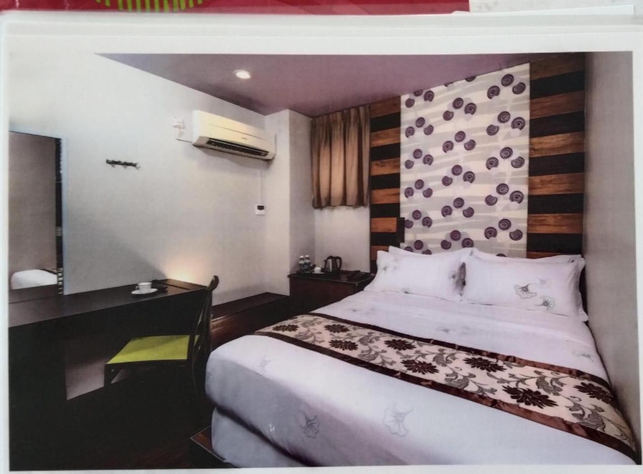 Hotel Holmes Johor Jaya Johor Bahru Eksteriør billede
